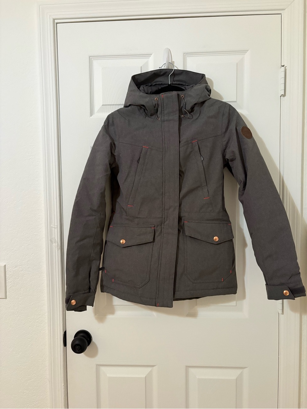 Powder Room Women's Hooded Ski Jacket in Charcoal/Hot Pink Trim XS